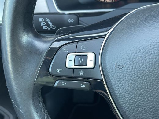 Volkswagen Passat Variant 1.5 TSI Highline Business R | Navi | ACC | HUD | LED | Keyless | Virtual Cockpit | 18 inch ActivLease financial lease