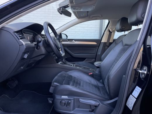 Volkswagen Passat Variant 1.5 TSI Highline Business R | Navi | ACC | HUD | LED | Keyless | Virtual Cockpit | 18 inch ActivLease financial lease