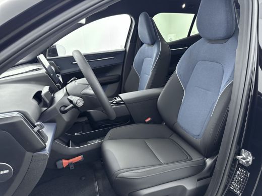 Volvo  EX30 Single Motor Extended Range Ultra 69 kWh | Adaptive Cruiscontrol | Extra getint glas | PDC+Camera... ActivLease financial lease