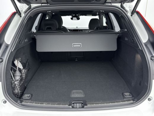 Volvo  XC60 T8 POLESTAR LONG RANGE | CRYSTAL WHITE | HUD | BOWERS&WILKINS | 360 CAMERA | Blis | MEMORY | PANO... ActivLease financial lease