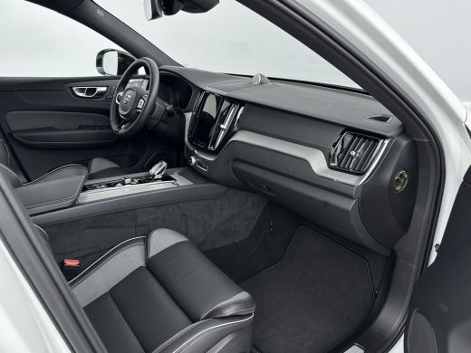 Volvo  XC60 T8 POLESTAR LONG RANGE | CRYSTAL WHITE | HUD | BOWERS&WILKINS | 360 CAMERA | Blis | MEMORY | PANO... ActivLease financial lease