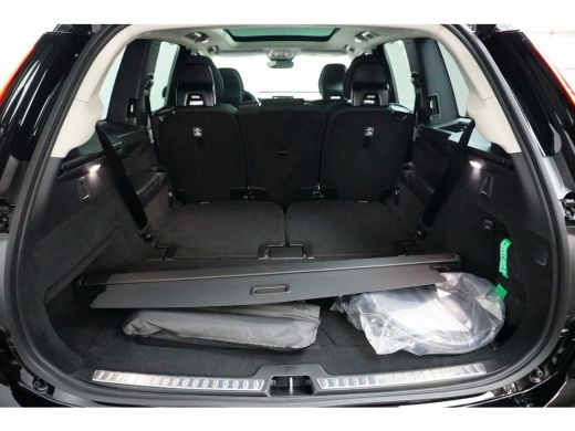 Volvo  XC90 T8 Plug-in hybrid Ultra Dark | FACELIFT | Longrange | 7 zitplaatsen | Glazen dak elektrisch | Har... ActivLease financial lease
