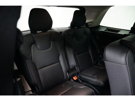 Volvo  XC90 T8 Plug-in hybrid AWD Ultimate Dark | Bowers & Wilkins | HUD | Luchtvering | Trekhaak | PDC + 360... ActivLease financial lease
