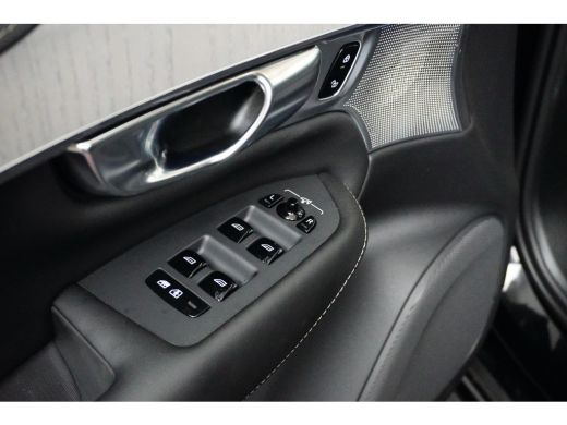 Volvo  XC90 T8 Plug-in hybrid AWD Ultimate Dark | Bowers & Wilkins | HUD | Luchtvering | Trekhaak | PDC + 360... ActivLease financial lease