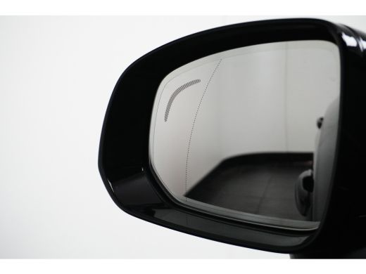 Volvo  XC90 T8 Plug-in hybrid AWD Ultimate Dark | Bowers & Wilkins | HUD | Luchtvering | Trekhaak | PDC + 360... ActivLease financial lease