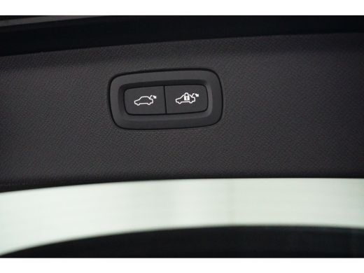Volvo  XC90 T8 Plug-in hybrid AWD Ultra Dark | Luchtverging | Bowers&Wilkins| Trekhaak | Massage | Stoelventi... ActivLease financial lease