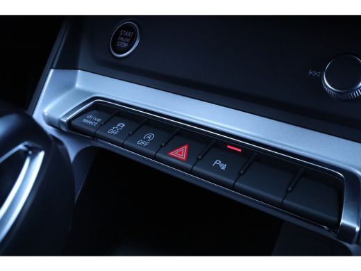 Audi Q3 35 TFSI Advanced edition ACC | Carplay | Standkachel | Virtual Cockpit | Stoelverwarming | Keyles... ActivLease financial lease