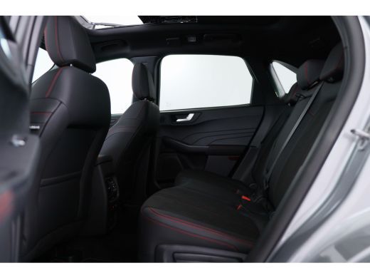 Ford Kuga 2.5 PHEV ST-Line X Black-Edition | Wegklapbare Trekhaak | Panodak | Adaptive Cruise | Elektr Stoe... ActivLease financial lease