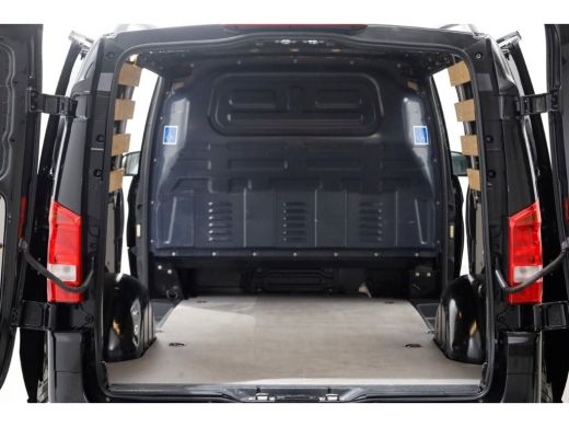 Mercedes-Benz Vito 114 CDI 136pk Lang 9G Automaat LED/Camera/2x Schuifdeur 12-2021 ActivLease financial lease
