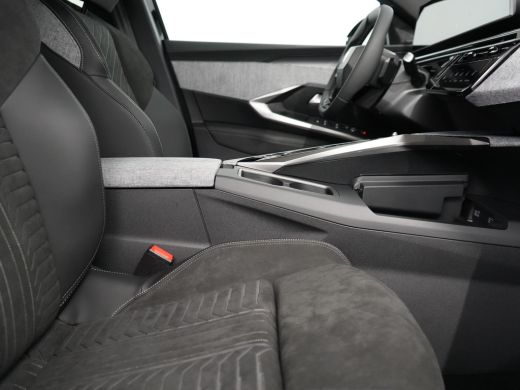 Peugeot 3008 GT | Advanced Active Safety Brake met camera en radar (Pack Safety Plus) | Climate Control | Elek... ActivLease financial lease
