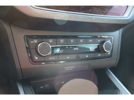 Seat Arona 1.0 TSI Style Business Intense Plus | Achteruitrijcamera | Cruise control adaptief | Draadloze te... ActivLease financial lease