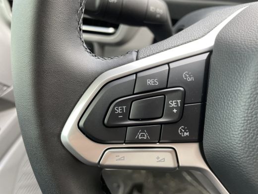 Volkswagen e-Transporter L2 64 kWh 136pk | Trekhaak | Assistentiepakket plus ActivLease financial lease