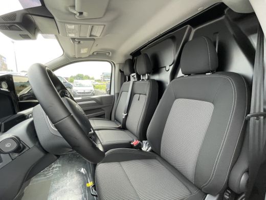 Volkswagen e-Transporter L2 64 kWh 136pk | Trekhaak | Assistentiepakket plus ActivLease financial lease