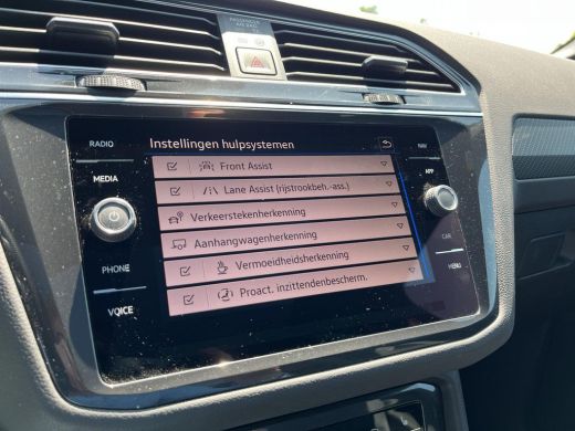 Volkswagen Tiguan 1.4 TSI eHybrid R-Line Business | PHEV | R-Line | Panoramadak | Black Style | Trekhaak | A-Camera... ActivLease financial lease