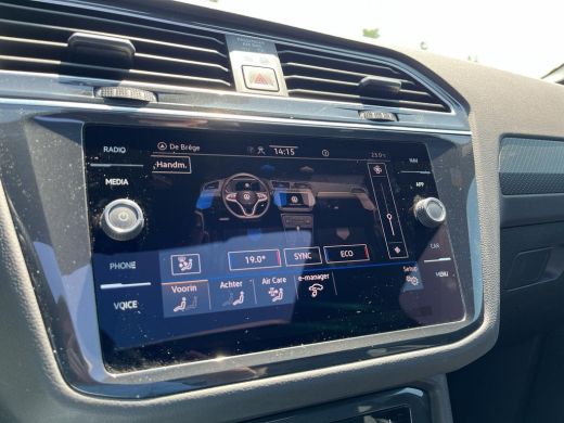 Volkswagen Tiguan 1.4 TSI eHybrid R-Line Business | PHEV | R-Line | Panoramadak | Black Style | Trekhaak | A-Camera... ActivLease financial lease