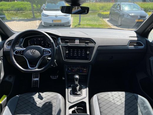 Volkswagen Tiguan 1.4 TSI eHybrid R-Line Business | PHEV | R-Line | Panoramadak | Black Style | Trekhaak | A-Camera... ActivLease financial lease