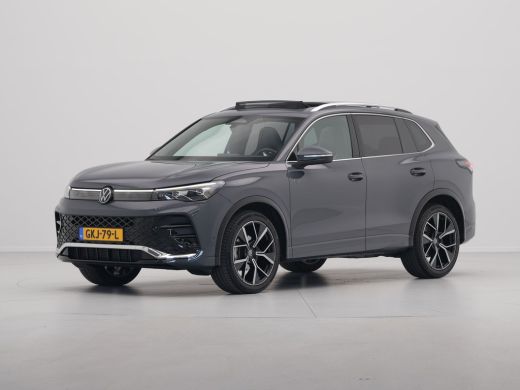 Volkswagen Tiguan 1.5 eTSI R-Line Business Panorama Camera Navigatie Acc 36