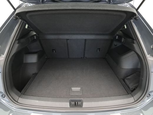 Volkswagen Tiguan 1.5 eTSI R-Line Business Panorama Camera Navigatie Acc 36 ActivLease financial lease