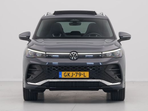 Volkswagen Tiguan 1.5 eTSI R-Line Business Panorama Camera Navigatie Acc 36 ActivLease financial lease