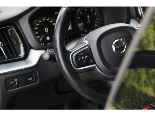 Volvo  XC60 2.0 T5 Momentum | Adaptive Cruise | Keyless | Stoelverwarming | 22" Velgen ActivLease financial lease