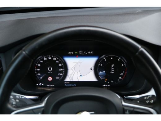 Volvo  XC60 2.0 T5 Momentum | Adaptive Cruise | Keyless | Stoelverwarming | 22" Velgen ActivLease financial lease