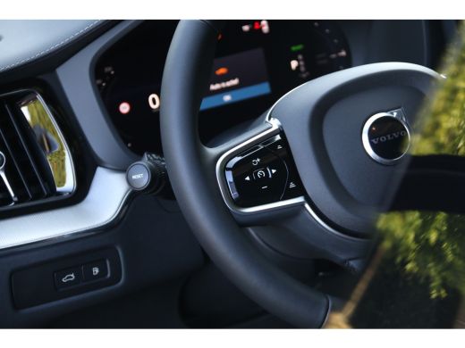 Volvo  XC60 2.0 T6 Plug-in hybrid AWD Ultra Black Edition | Full Option! | Luchtvering | Bowers&Wilkins | Mas... ActivLease financial lease