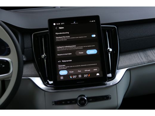 Volvo  XC90 Ultra Bright Recharge Plug-In Hybrid AWD | Panoramadak | Harman/Kardon | Massage | Stoelventilati... ActivLease financial lease