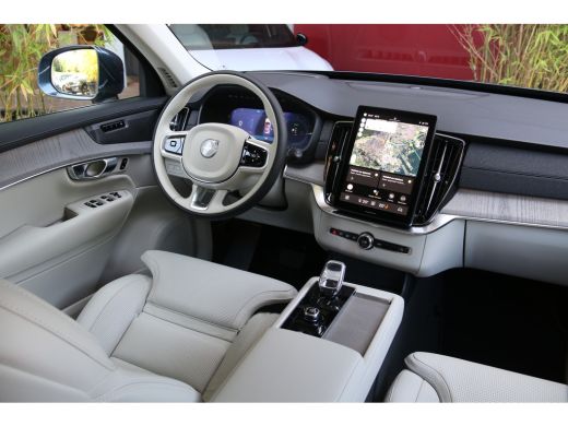 Volvo  XC90 Ultra Bright Recharge Plug-In Hybrid AWD | Panoramadak | Harman/Kardon | Massage | Stoelventilati... ActivLease financial lease