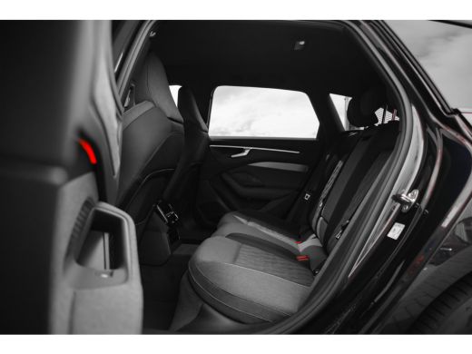 Audi A6 Avant S edition | Adaptive cruise control | Airconditioning 4-zones | Audi sound system ActivLease financial lease