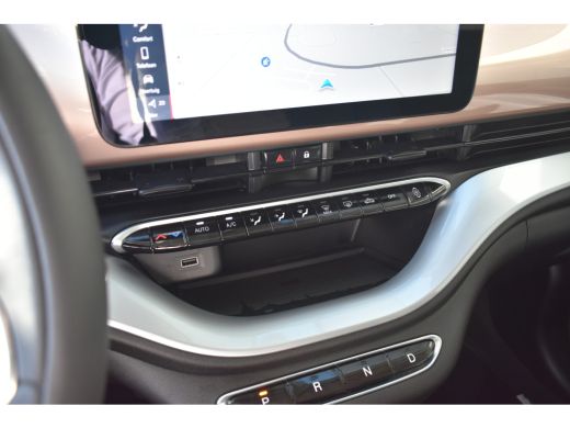 Fiat 500e 3+1 Icon 42 kWh 3 Fase | Navigatie | Climate Control | Dealeronderhouden | 16"LMV | Keyless-Start... ActivLease financial lease