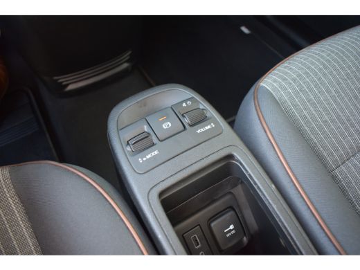 Fiat 500e 3+1 Icon 42 kWh 3 Fase | Navigatie | Climate Control | Dealeronderhouden | 16"LMV | Keyless-Start... ActivLease financial lease