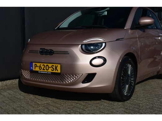 Fiat 500e 3+1 Icon 42 kWh 3 Fase | Navigatie | Climate Control | Dealeronderhouden | 16"LMV | Keyless-Start... ActivLease financial lease