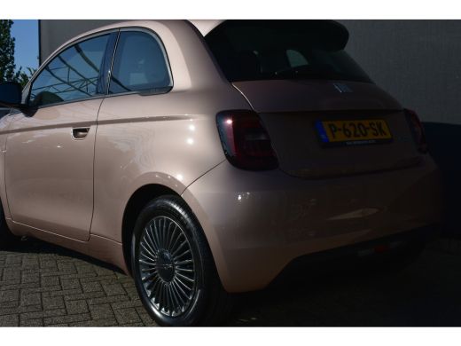 Fiat 500e 3+1 Icon 42 kWh 3 Fase | Navigatie | Climate Control | Dealeronderhouden | 16"LMV | Keyless-Start... ActivLease financial lease