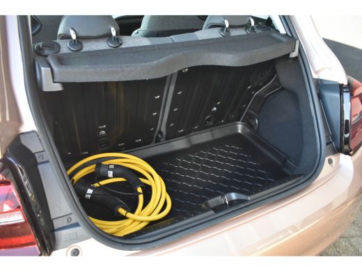 Fiat 500e 3+1 Icon 42 kWh 3 Fase | Navigatie | Climate Control | Dealeronderhouden | 16"LMV | Keyless-Start... ActivLease financial lease