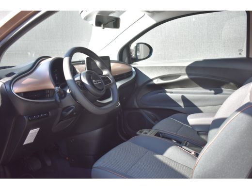 Fiat 500e 3+1 Icon 42 kWh 3 Fase | Navigatie | Climate Control | Dealeronderhouden | 16"LMV | Keyless-Start... ActivLease financial lease