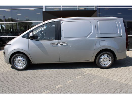 Hyundai Staria 1.6 T-GDI HEV | Voorraad model | Dubbele schuideur | Airco | Navigatie | Cruise Control | | 2 zit... ActivLease financial lease