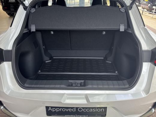Lexus LBX Emotion 2WD | 06-10141018 Voor meer informatie ActivLease financial lease