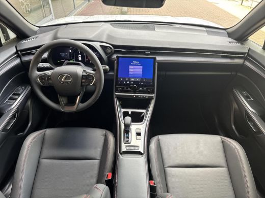 Lexus LBX Emotion 2WD | 06-10141018 Voor meer informatie ActivLease financial lease