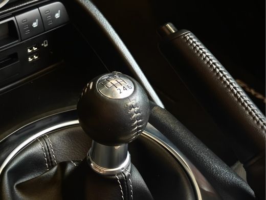 Mazda MX-5 1.5 SkyActiv-G 132 Luxury dealer onderhouden ActivLease financial lease