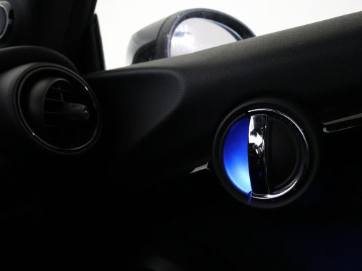 Mini Electric CHARGED 33 kWh + HEAD-UP | LED | HARMAN/KARDON | CAMERA | SPORTSTOELEN | APPLE CARPLAY | NAVIGATIE ActivLease financial lease