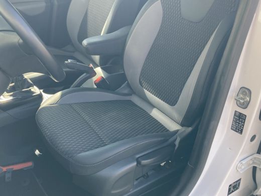 Opel Crossland X 1.2 Turbo Innovation Airco | Cruise Control | LMV 16" | Navi | PDC Achter | ActivLease financial lease