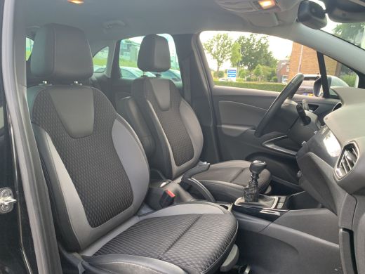 Opel Crossland X 1.2 Turbo Ultimate Airco | AGR-Stoelen | Cruise Control | Dode Hoek Detectie | Navi | PDC V&A | S... ActivLease financial lease