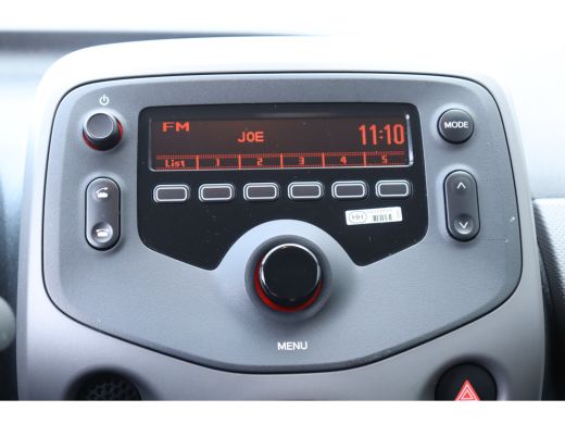 Peugeot 108 1.0 E-VTI 72PK 5-DRS ACTIVE / AIRCO / LED / BLUETOOTH / PACK PREMIUM / 1E EIGENAAR !! ActivLease financial lease