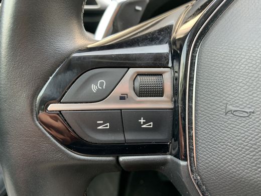Peugeot 3008 1.2 PureTech Blue Lease Premium Airco | Camera | Cruise | Pdc V&A | Stoelverwarming | Elektrische... ActivLease financial lease