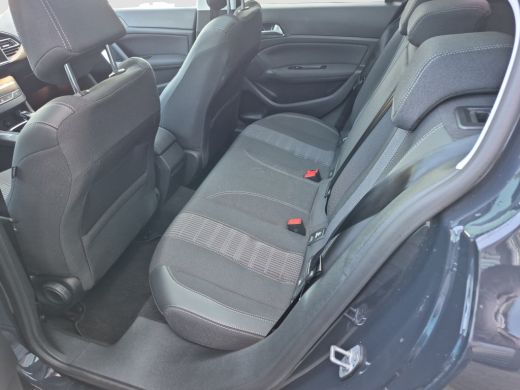 Peugeot 308 1.2 PureTech Blue Lease Premium AUTOMAAT | Panoramadak | Achteruitrijcamera | Airco (automatisch)... ActivLease financial lease