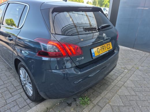 Peugeot 308 1.2 PureTech Blue Lease Premium AUTOMAAT | Panoramadak | Achteruitrijcamera | Airco (automatisch)... ActivLease financial lease