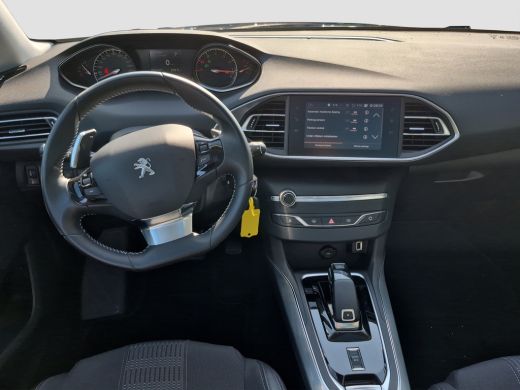 Peugeot 308 1.2 PureTech Blue Lease Premium AUTOMAAT | Panoramadak | Achteruitrijcamera | Airco (automatisch)... ActivLease financial lease