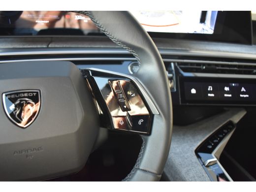 Peugeot 5008 1.2 Hybrid 136 Allure 7p. Automaat DEMO-DEAL! | 360 Camera | Drive Assist Pack | Panoramic Naviga... ActivLease financial lease