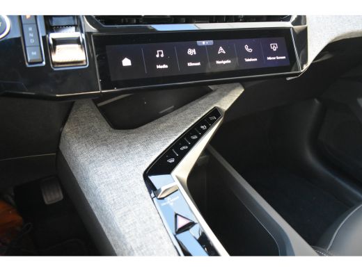Peugeot 5008 1.2 Hybrid 136 Allure 7p. Automaat DEMO-DEAL! | 360 Camera | Drive Assist Pack | Panoramic Naviga... ActivLease financial lease