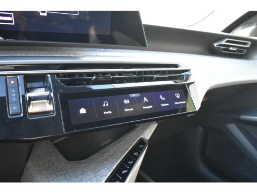 Peugeot 5008 1.2 Hybrid 136 Allure 7p. Automaat DEMO-DEAL! | 360 Camera | Drive Assist Pack | Panoramic Naviga... ActivLease financial lease